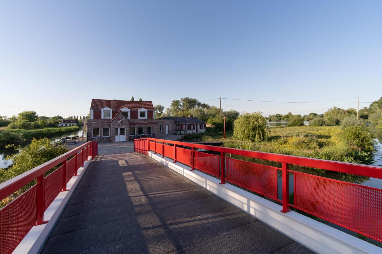 LE MOULIN ROUGE CLAIRMARAIS GITE Le Grébe Exterior foto